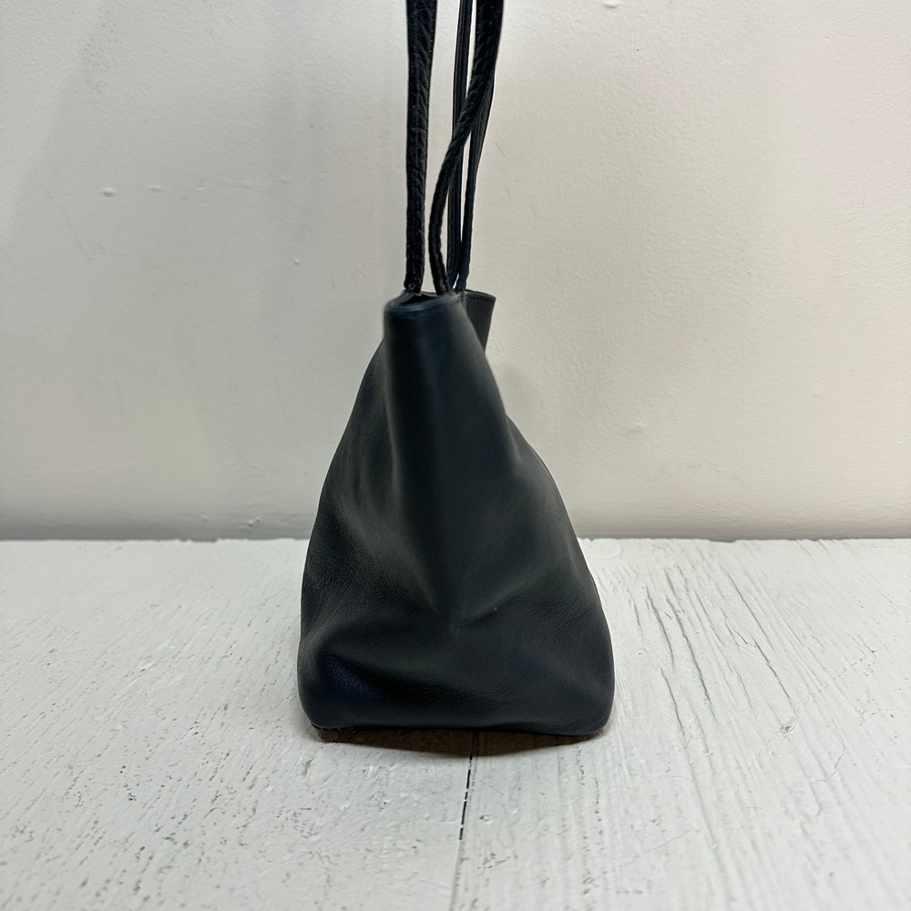 TOTE LE MONDE Navy Leather Bucket‎ Tote Bag Small Shoulder Purse Vintage - Picture 3 of 8